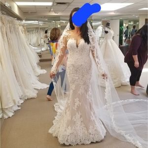 Allure Wedding dress. Style 9506. Size 8